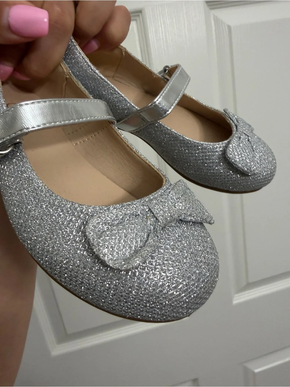 Girls Silver Glitter Mary Jane Shoes with Bow